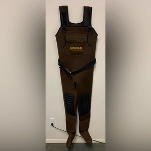 Renegade Chest Waders Dark Brown Sz Med With Black Snap Belt
